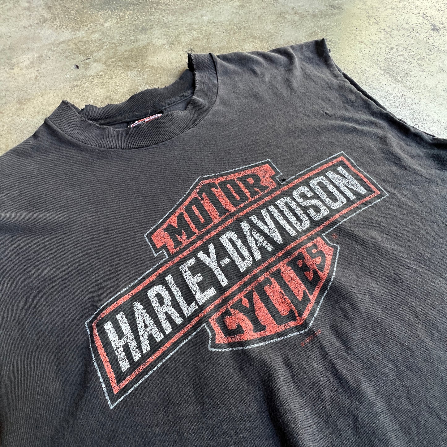 97’ Vtg Harley Distressed Cropped tee