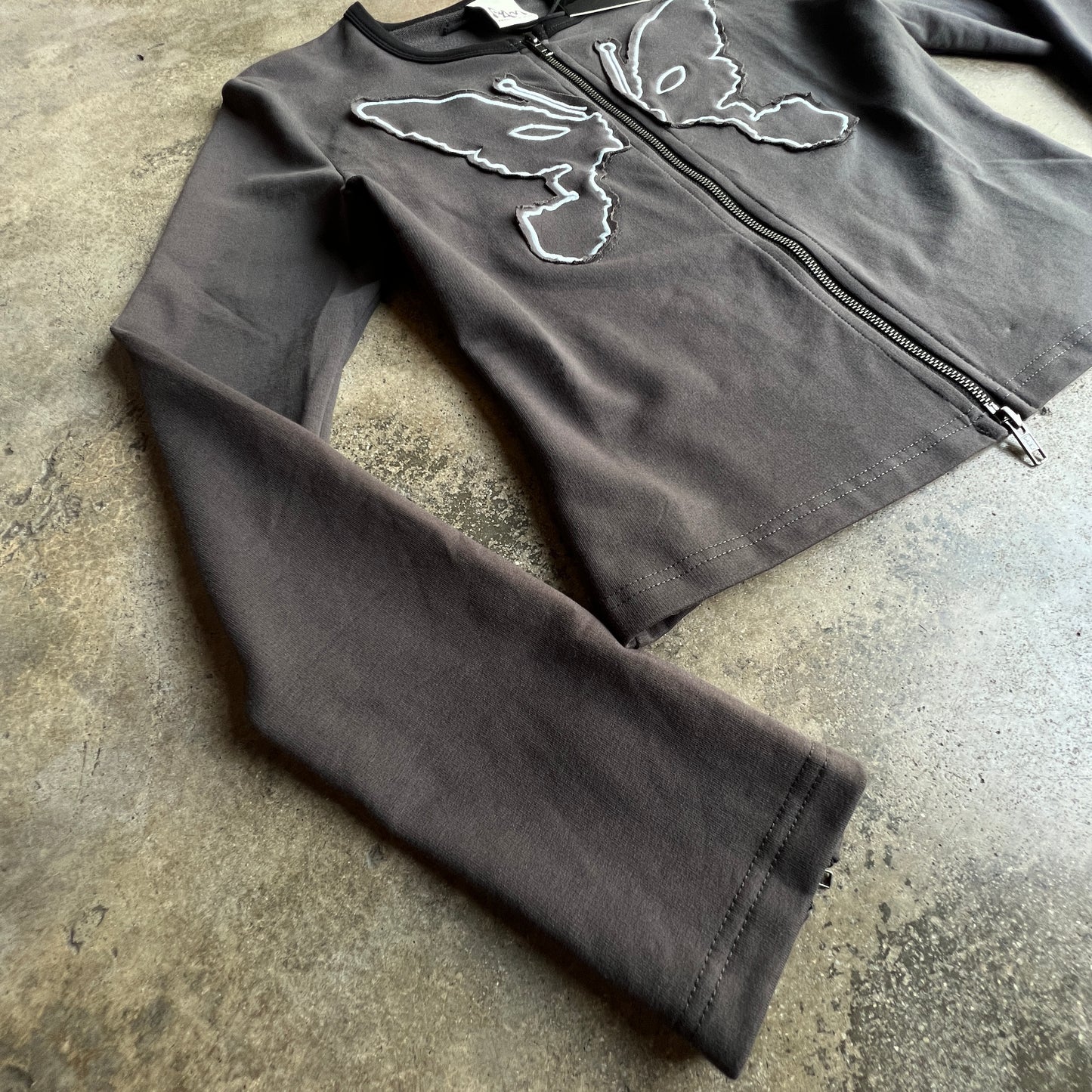 Perks & Mini Butterfly Zip Longsleeve