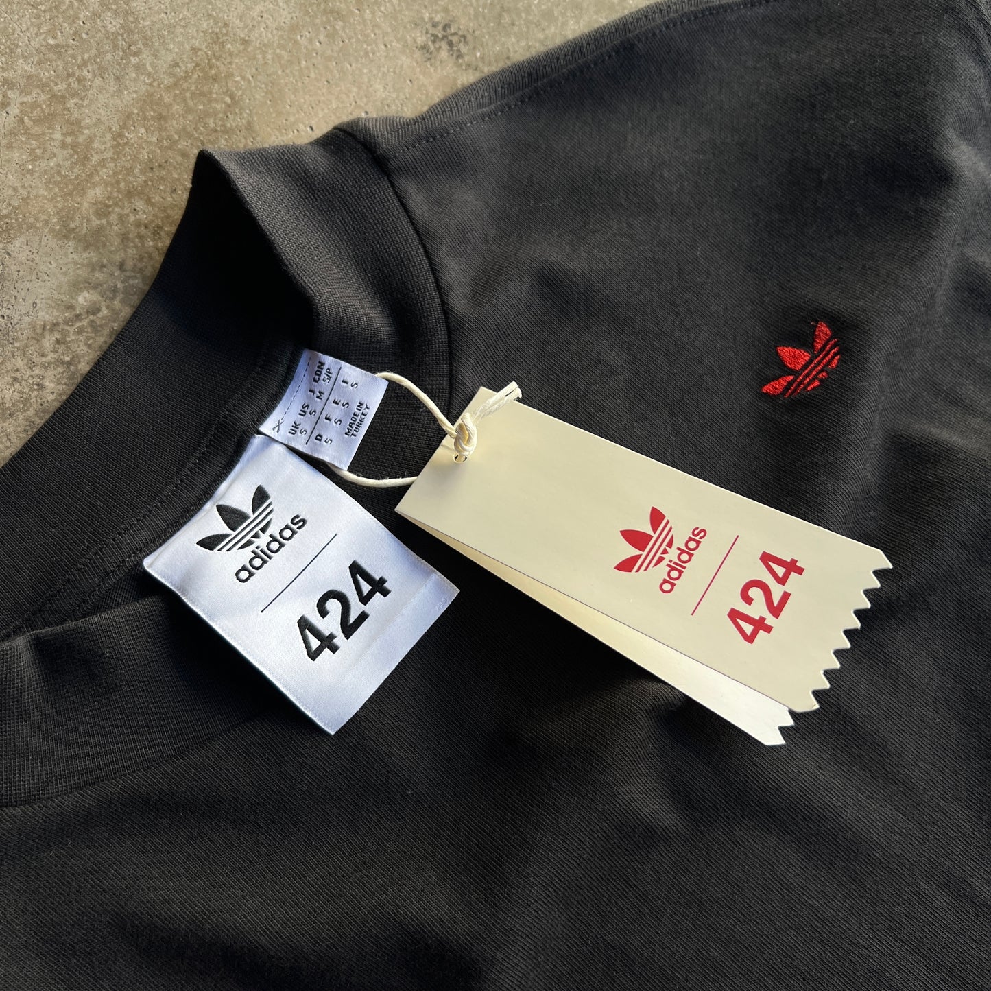 424 Stripped Tee