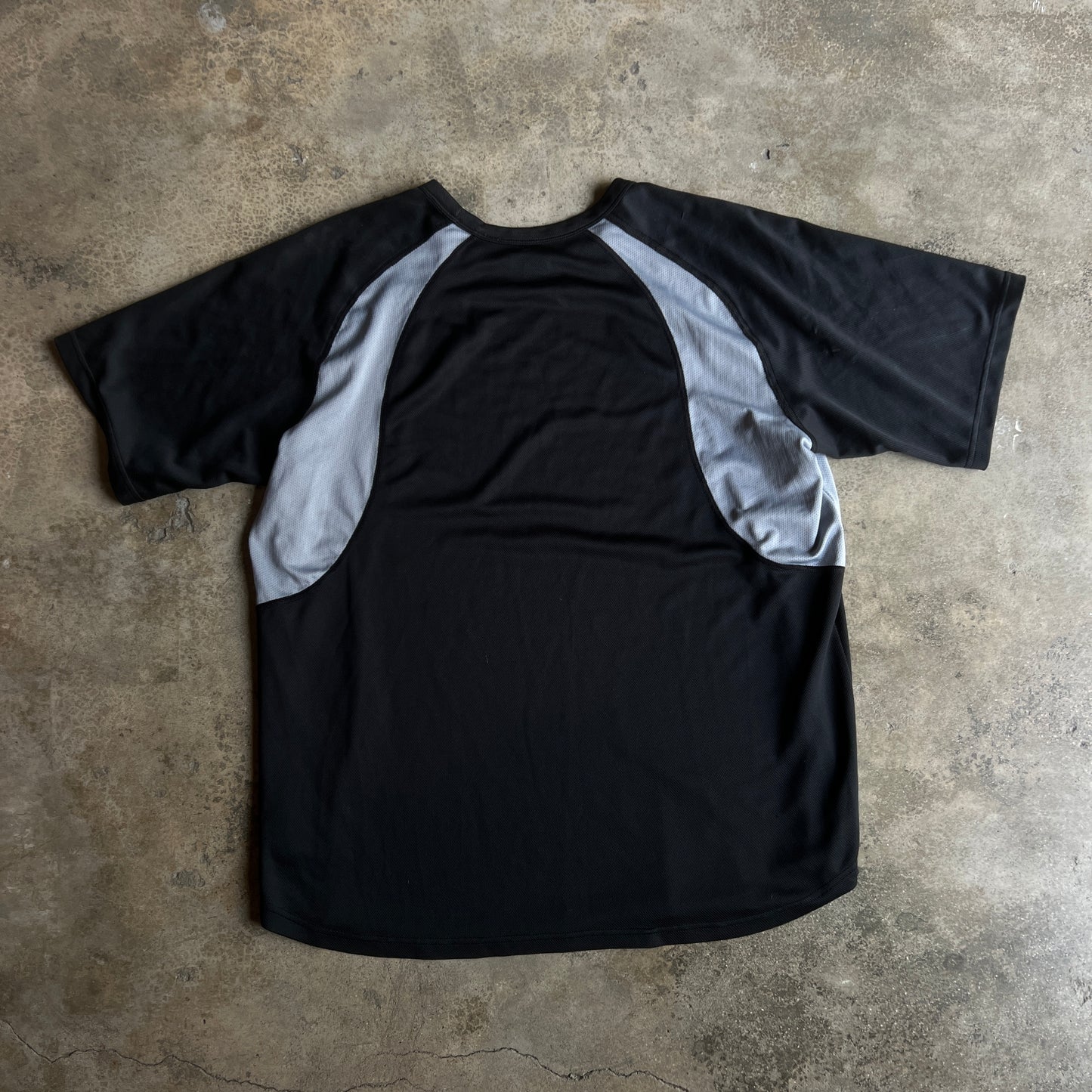 Nike 00’s Gorpcore tee