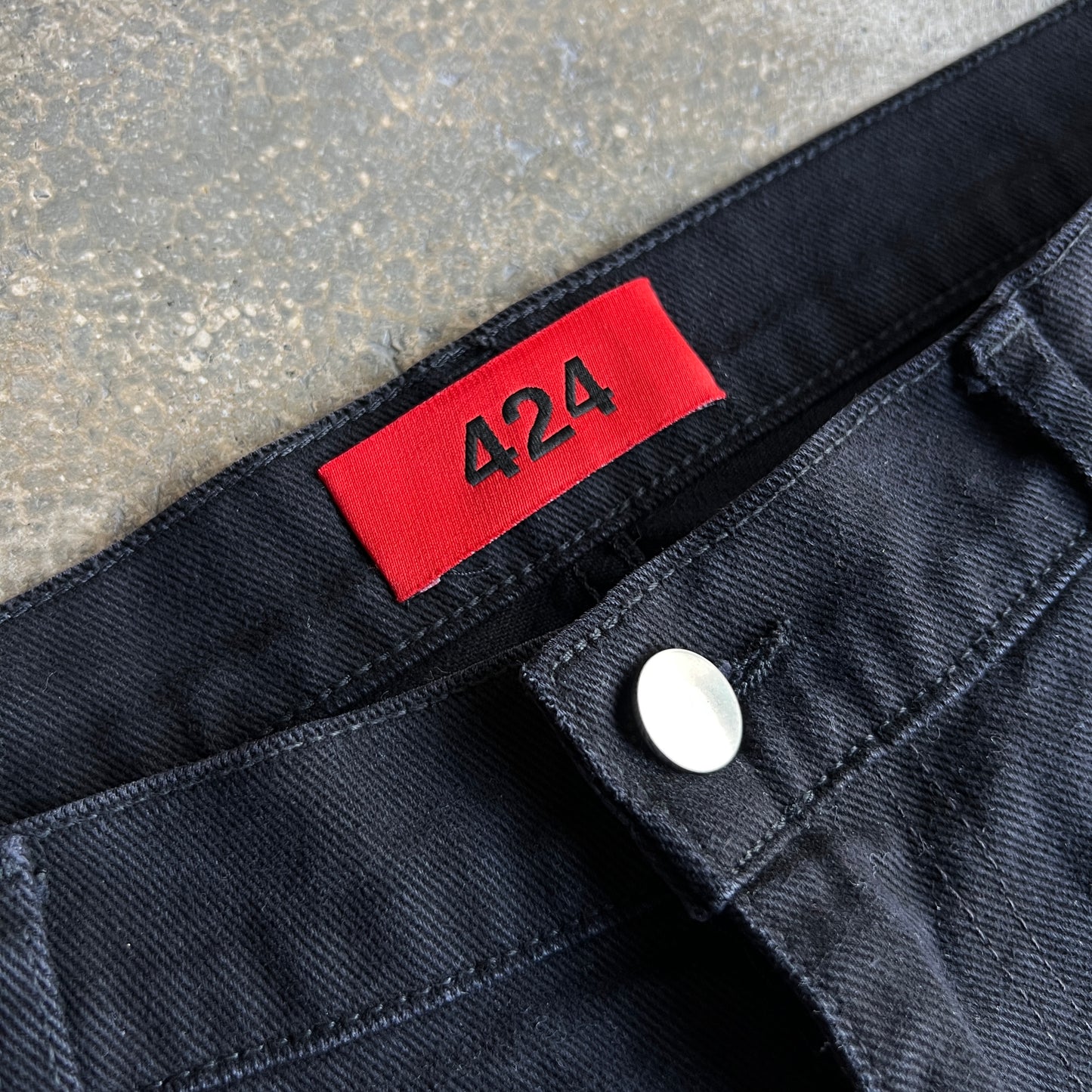424 Black Jeans