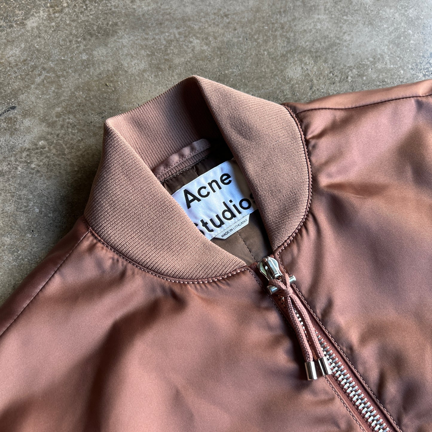 Azura Bomber W16
