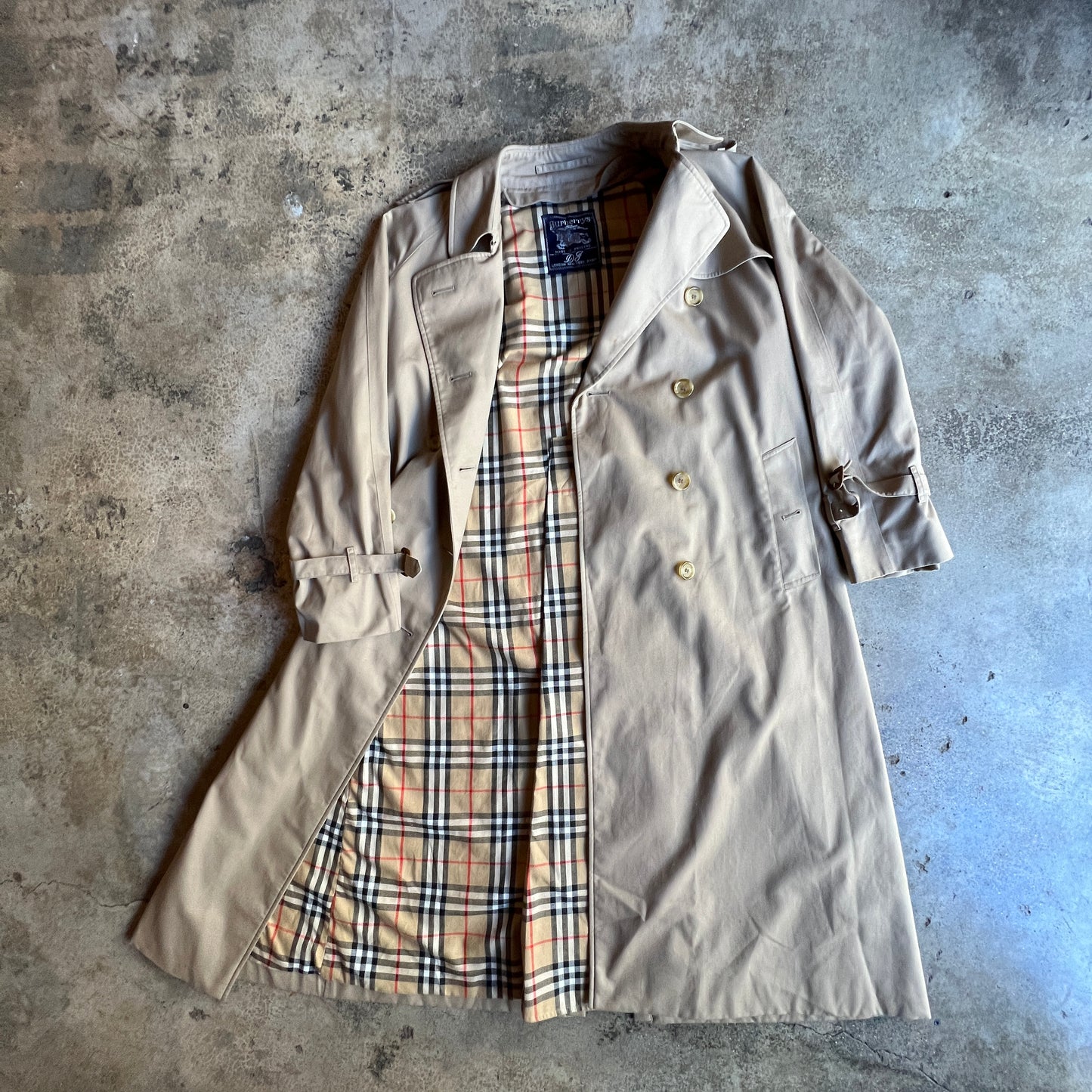 Burberry’s 80’s Trench Coat