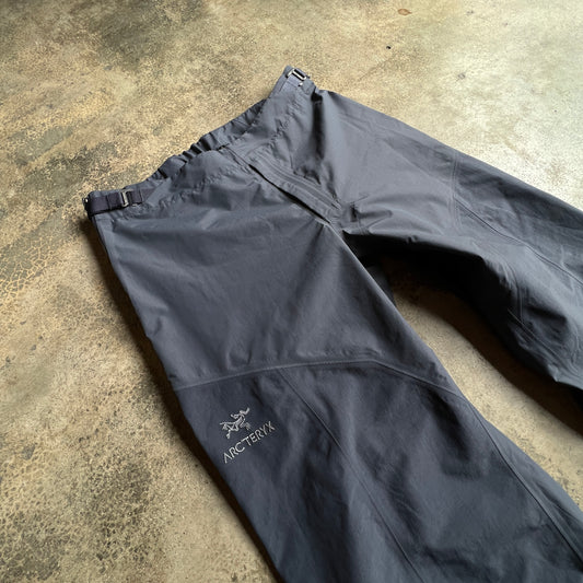 Arc’teryx Beta Gore-Tex Pants