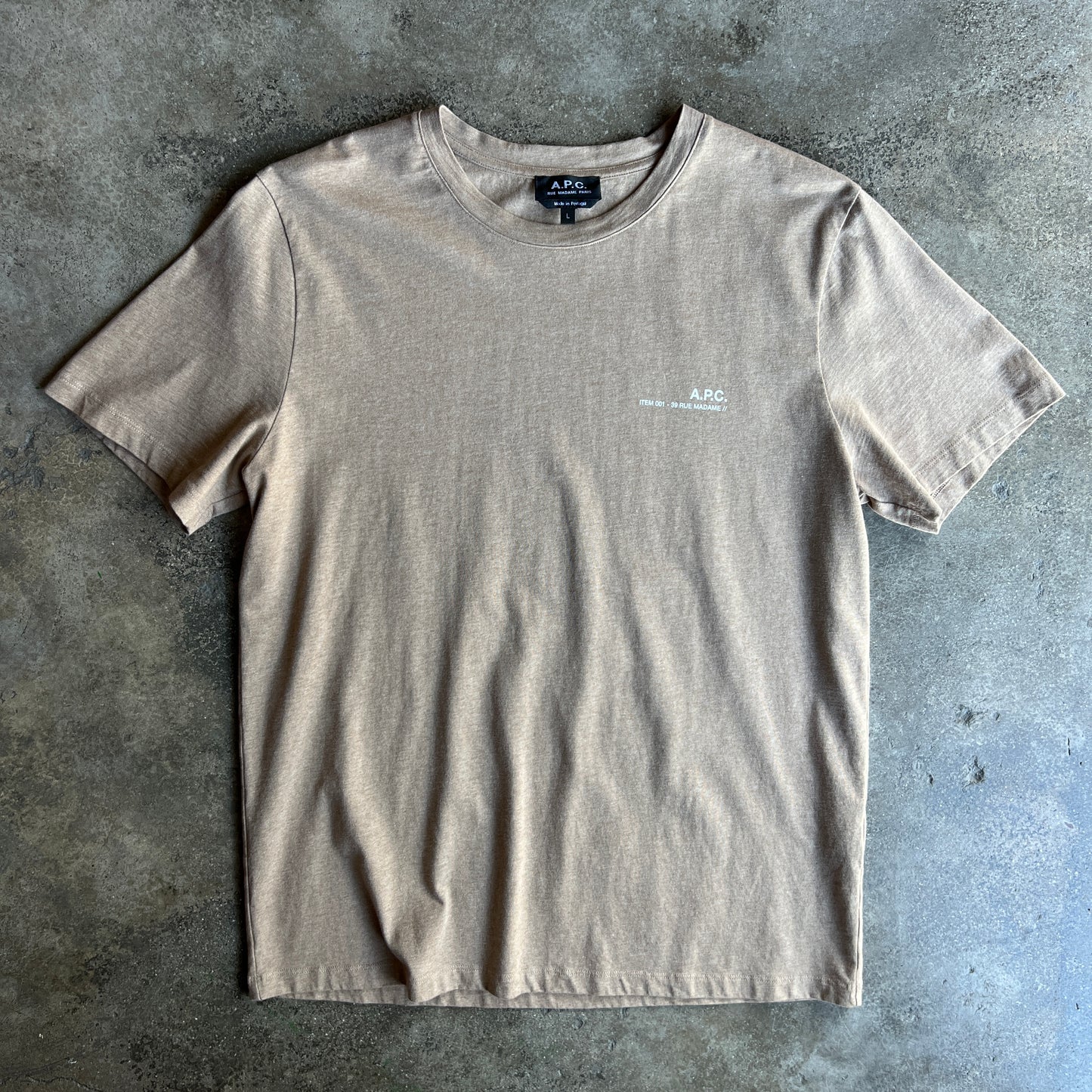 Tee