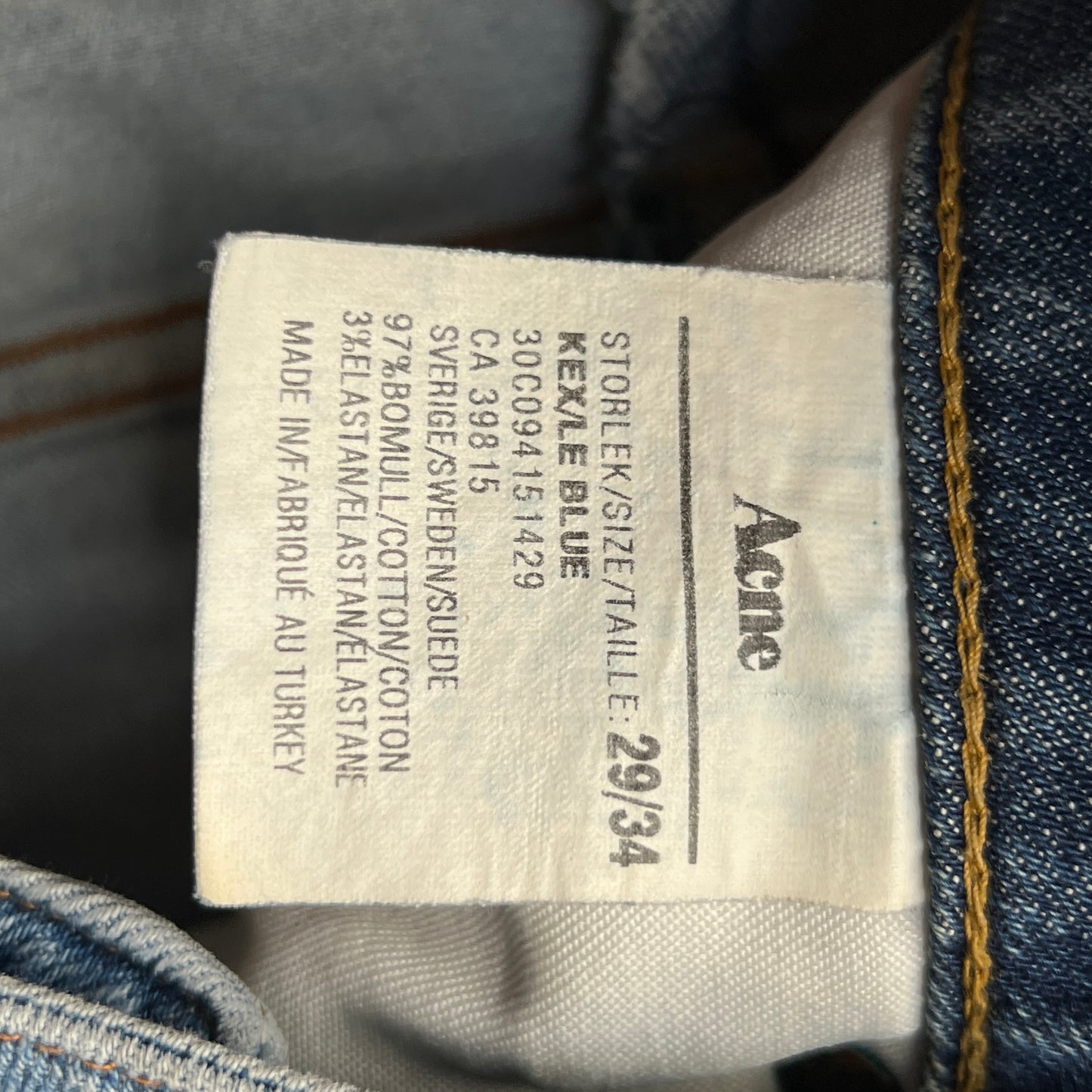 Decosntructed Denim Jeans