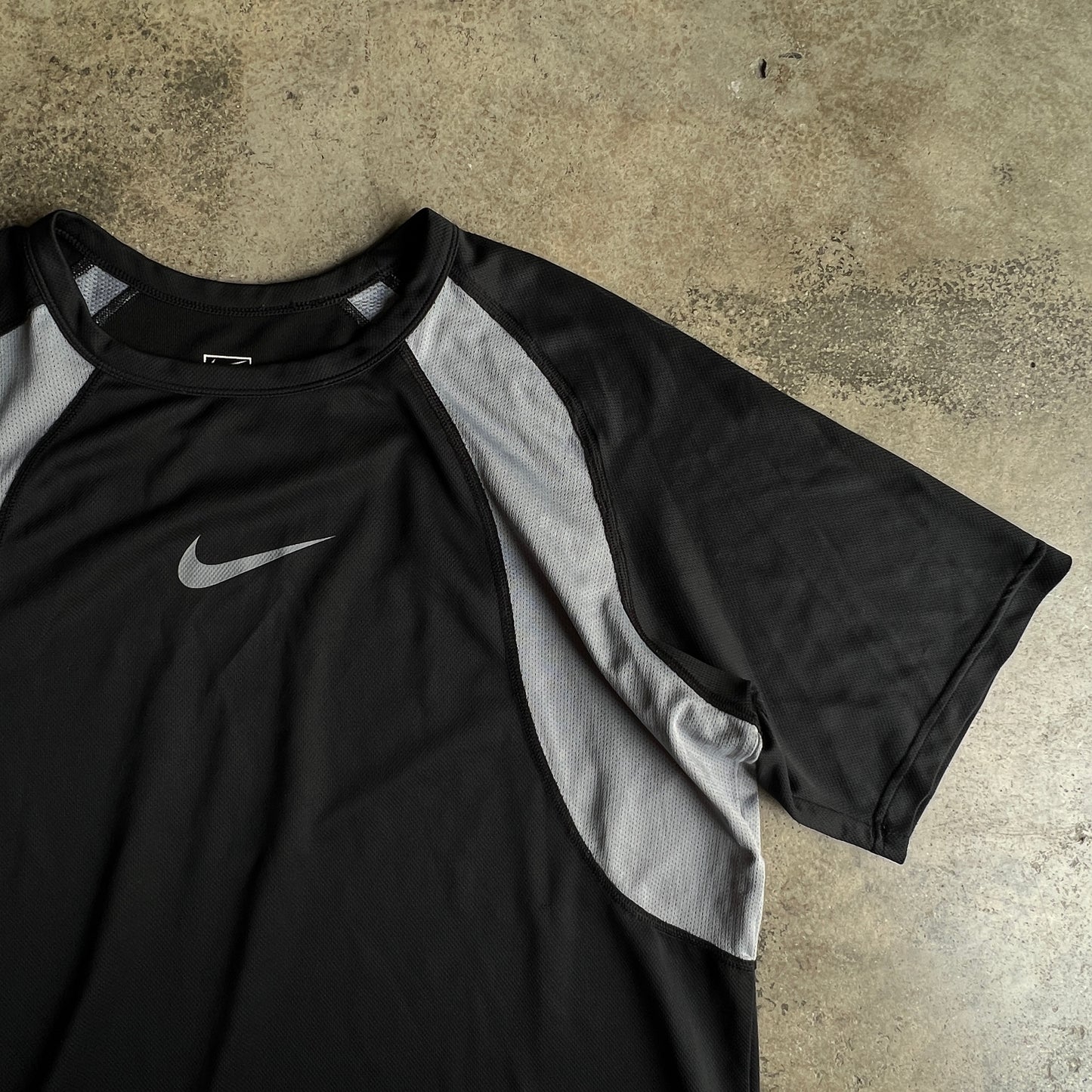 Nike 00’s Gorpcore tee