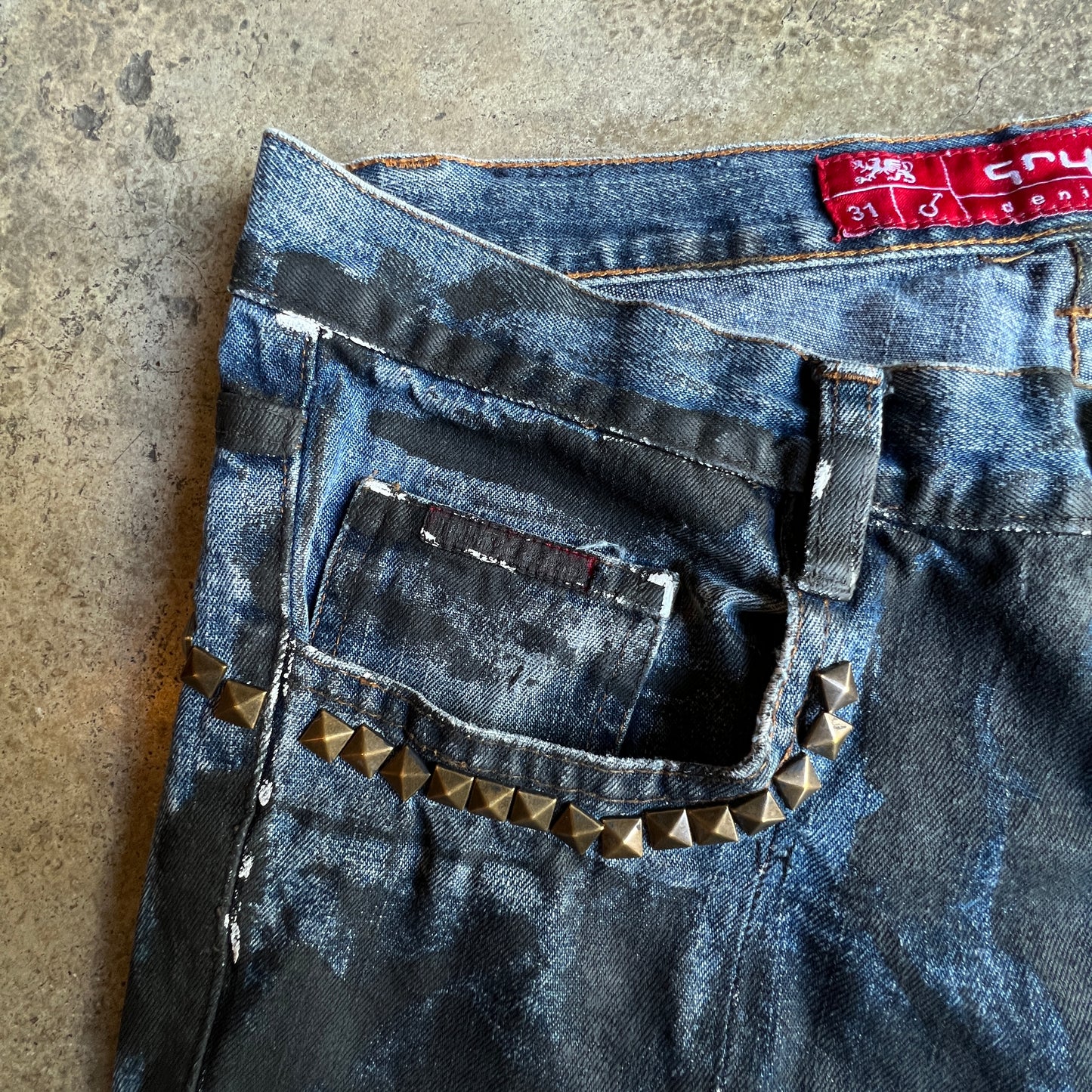 516 jeans
