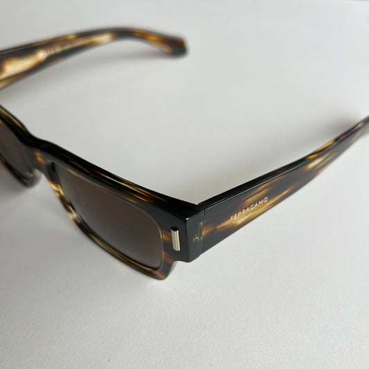 Squared Tortoise Sunglasses