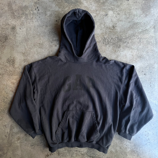 Yzy GAP engineered by balenciaga