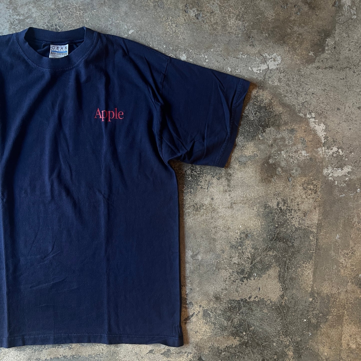 Apple Vintage Tee