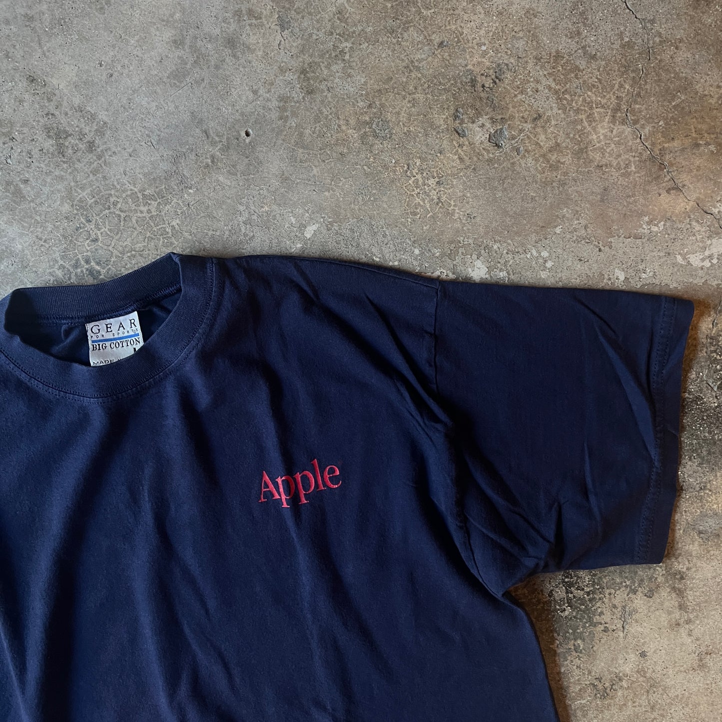 Apple Vintage Tee
