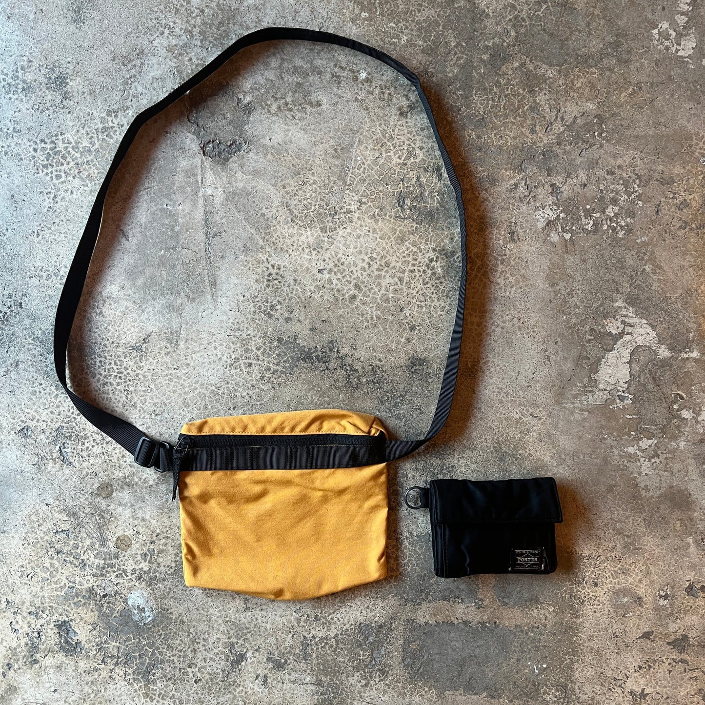 Uniqlo U Bag