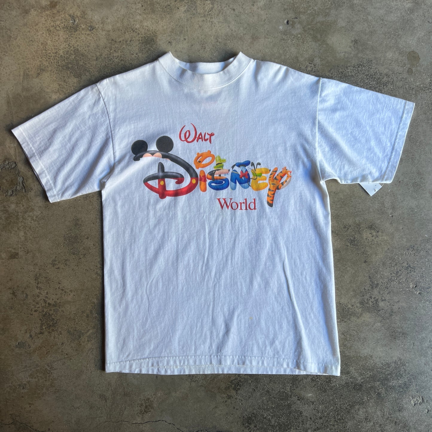 Vtg 90’s Disney tee