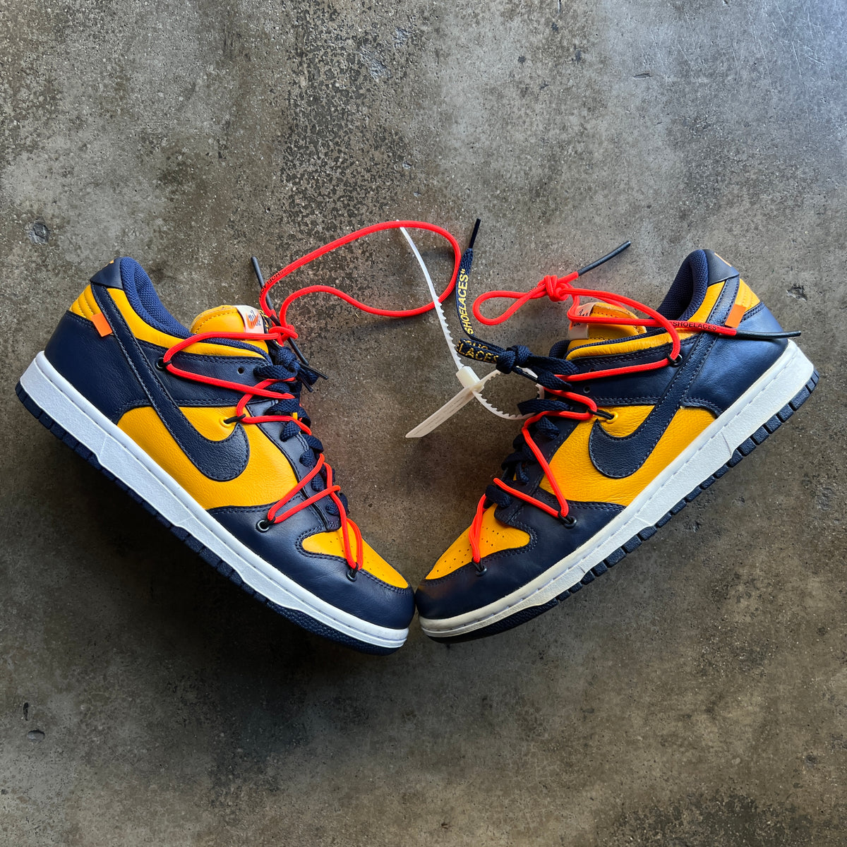 Dunk Low "University Gold"