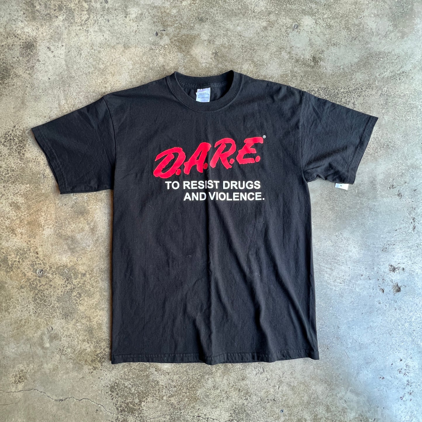 Vtg D.A.R.E tee