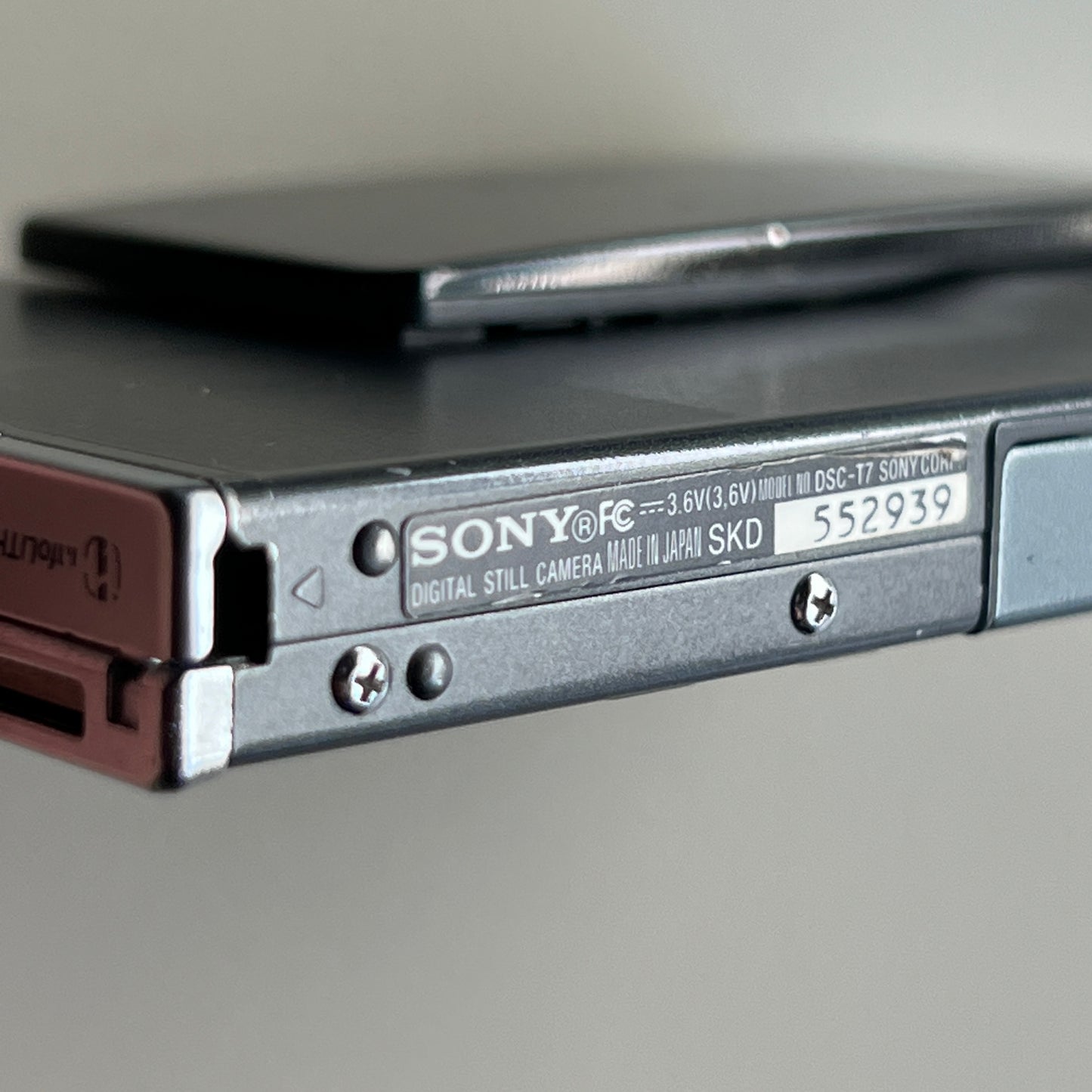 2005 Cybershot T7