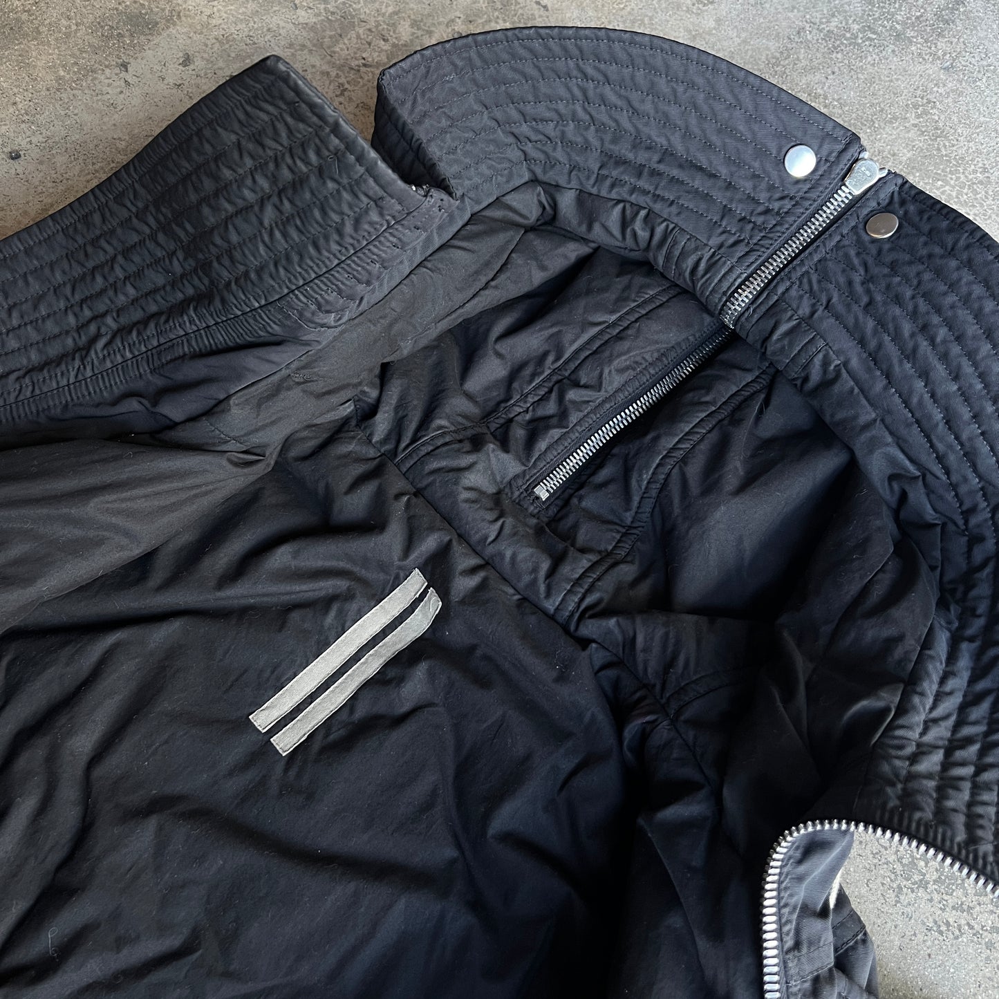 Hooded Bomber