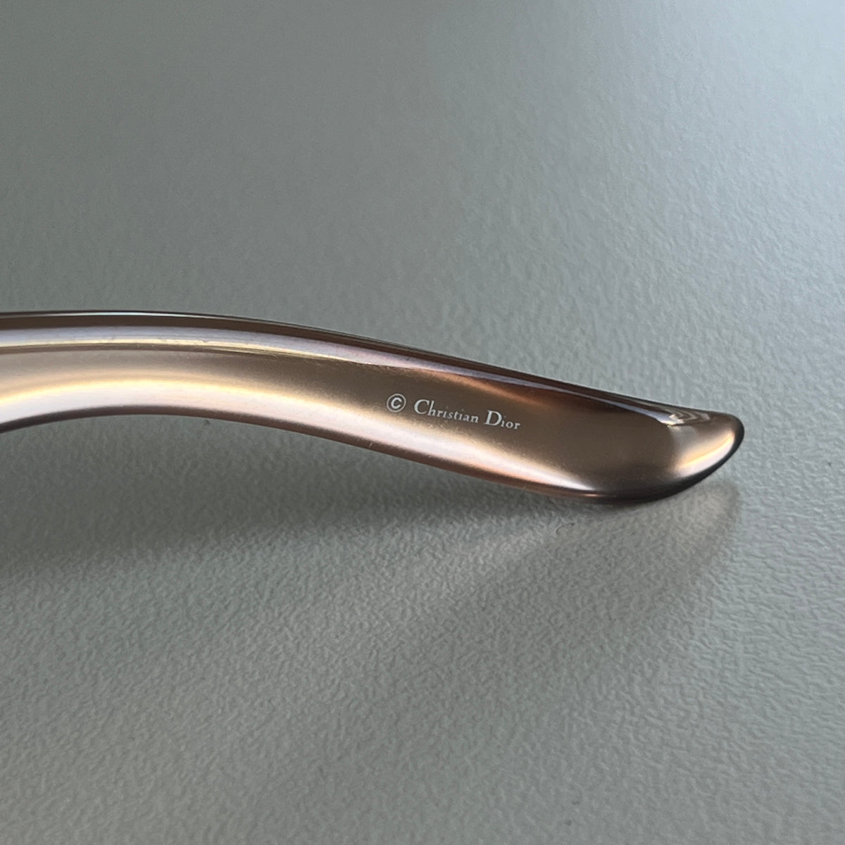 Dior Airspeed