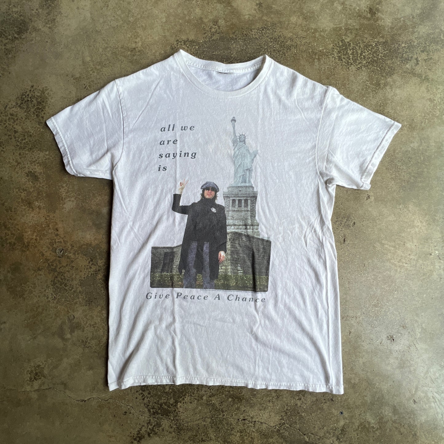 John Lennon “Give peace a chance” tee