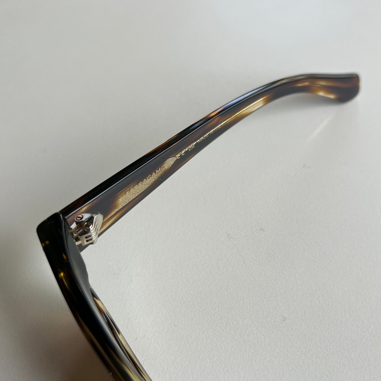 Squared Tortoise Sunglasses