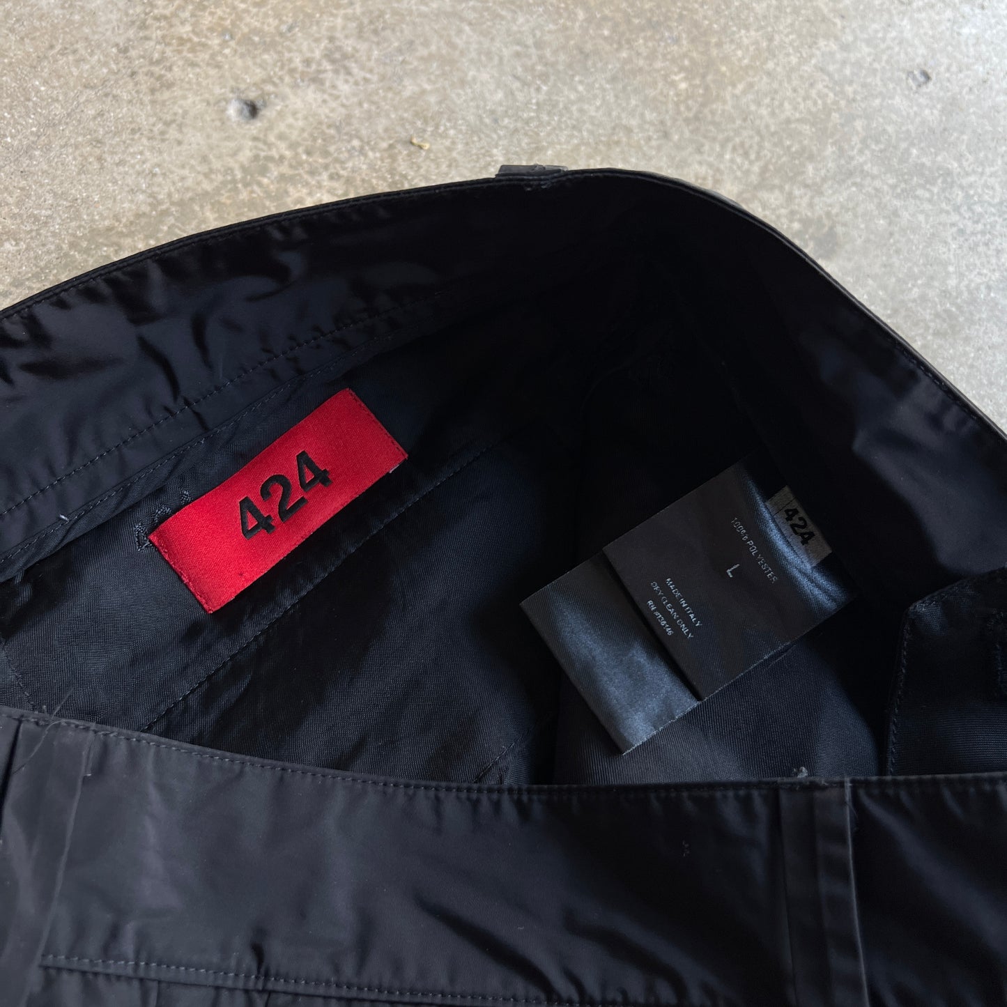 424 Bootcut Parachutes