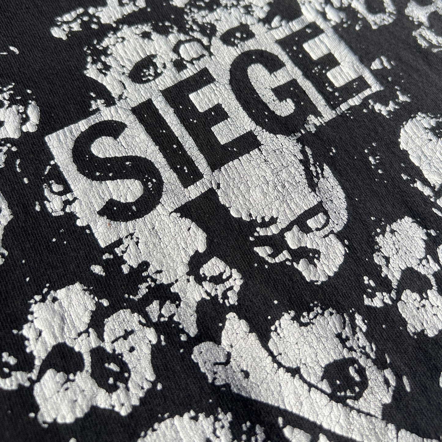 00’s Siege Metal Tee