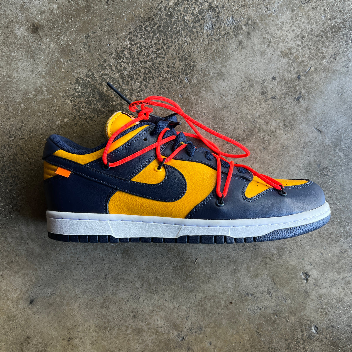 Dunk Low "University Gold"