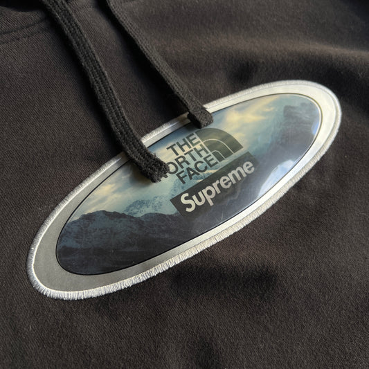 Supreme x The North Face Lenticular Mountains Hoodie