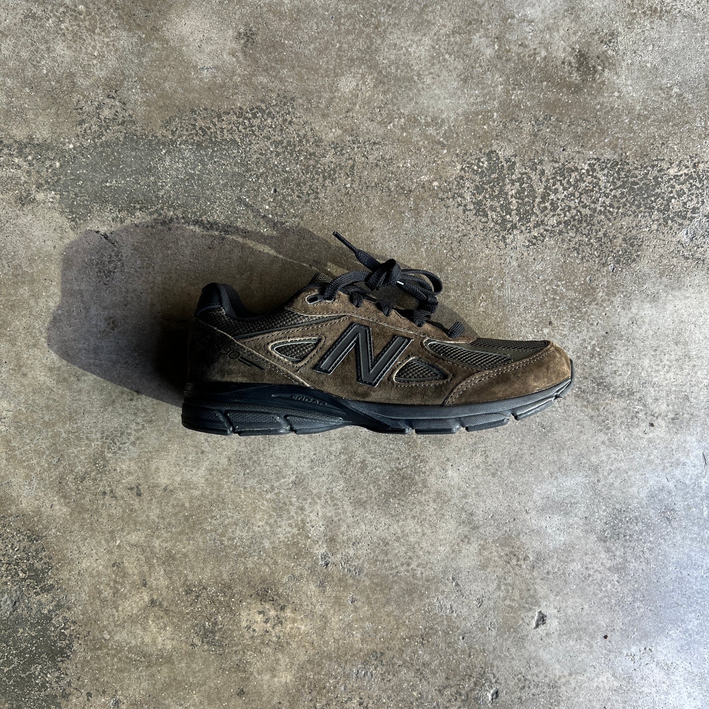New Balance 990v4 Course