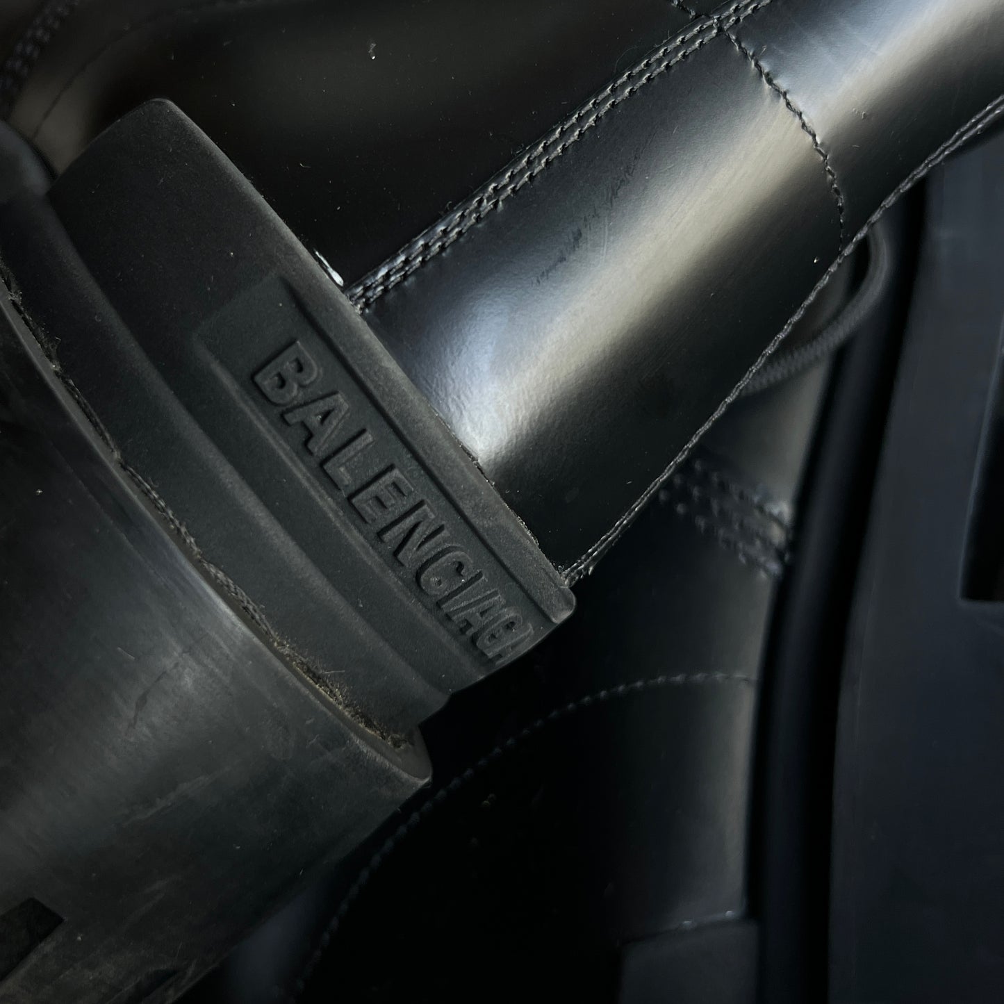 Strike Boots 42