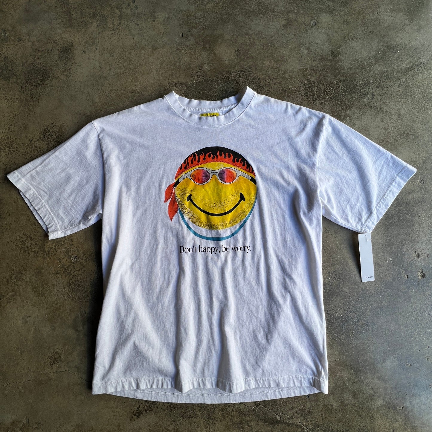 Chinatown Market “Don’t Happy, Be Worry” tee