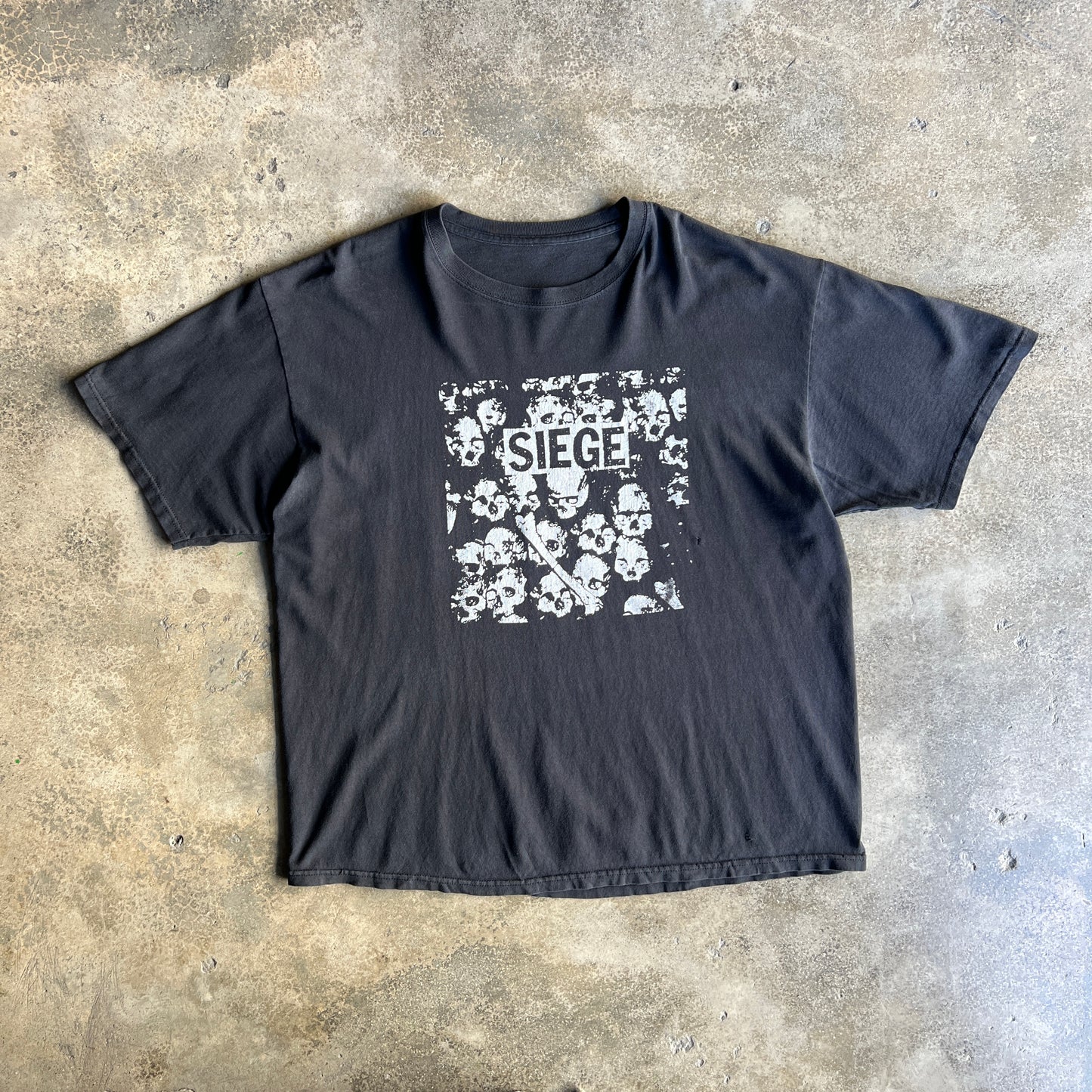 00’s Siege Metal Tee