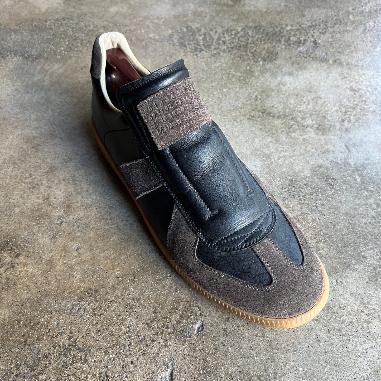Laceless Gats