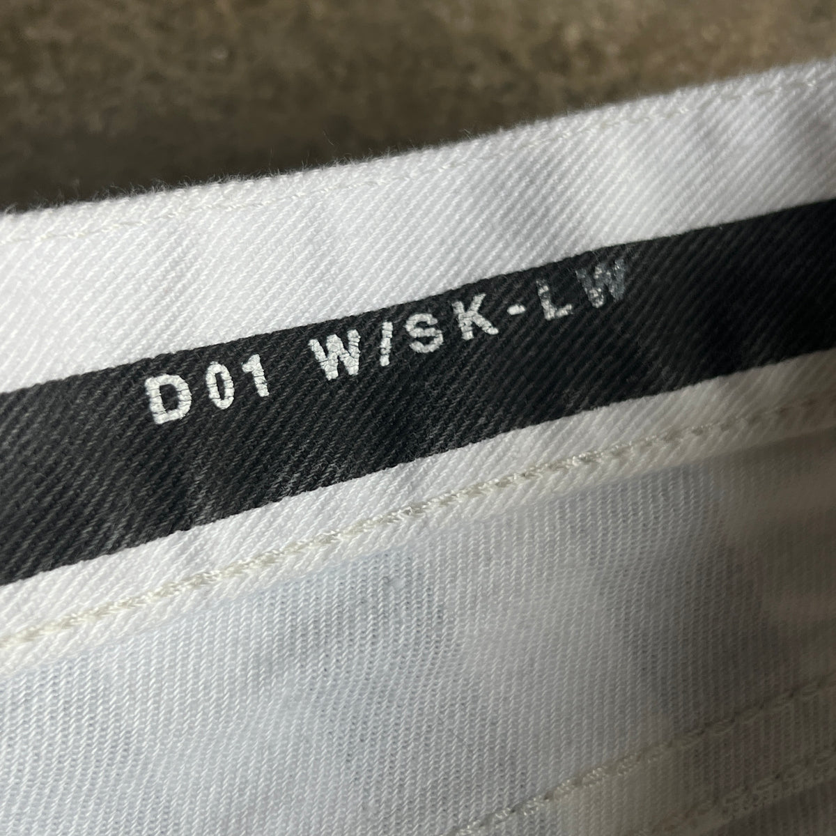 D01 W/SK LW (Hedi)