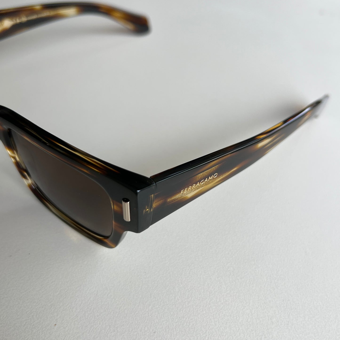 Squared Tortoise Sunglasses