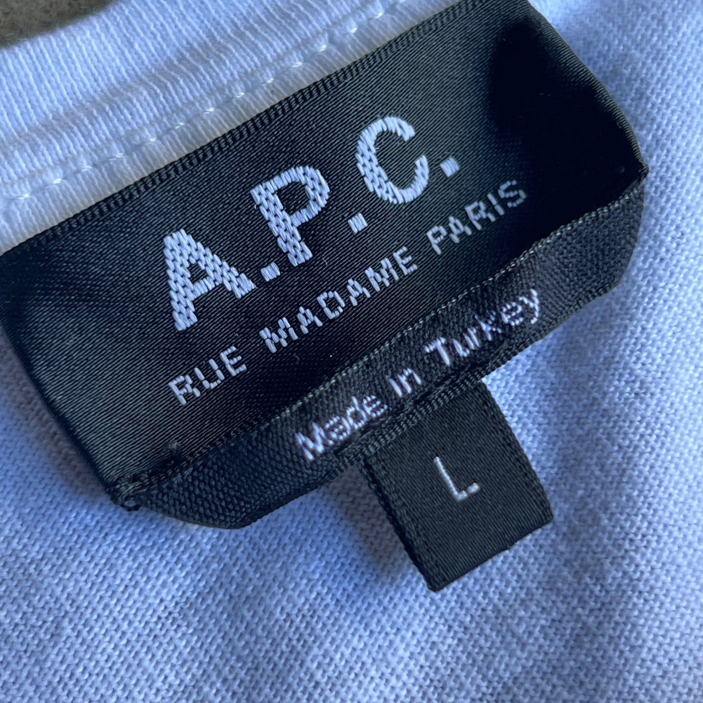 Tee
