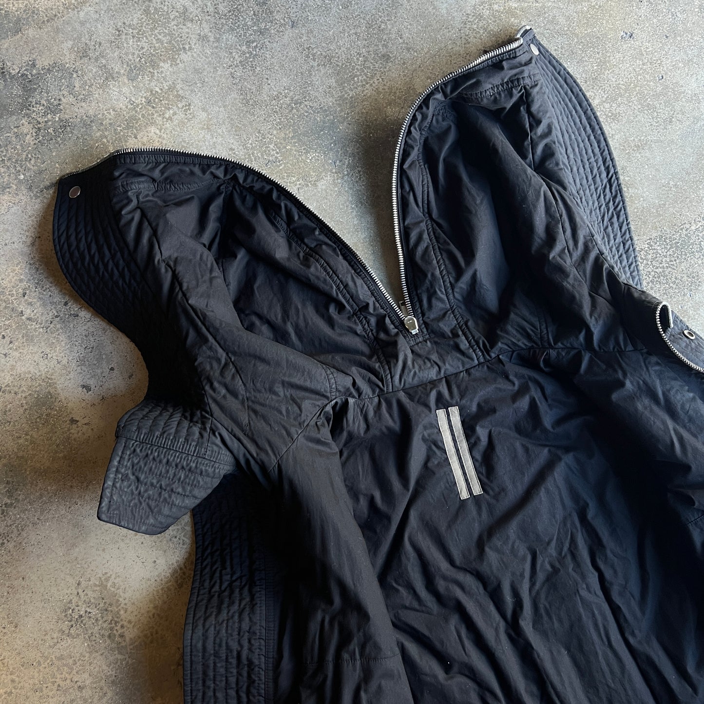 Hooded Bomber